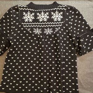 DC Black and White Snowflake Knit Cardigan